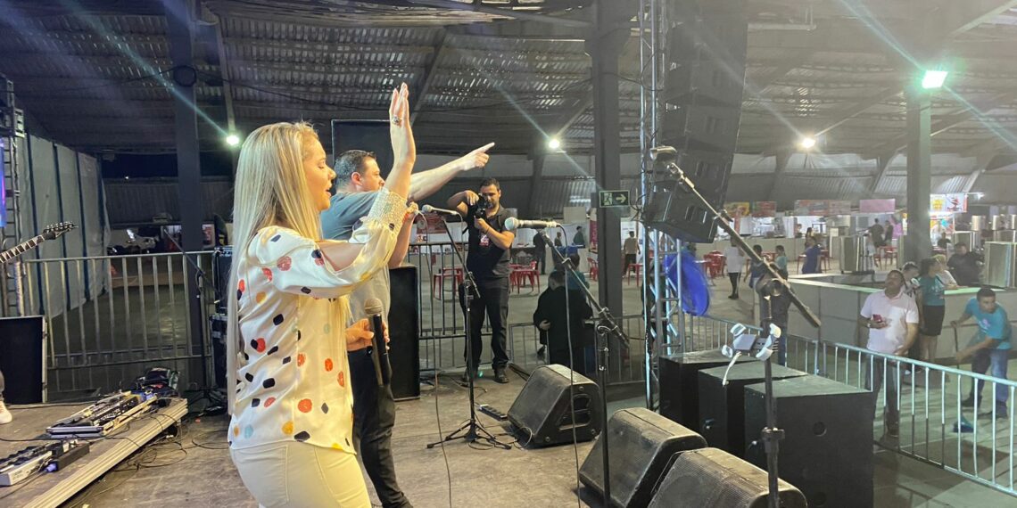 Noite com programação gospel na Festa das Rosas em Sapiranga