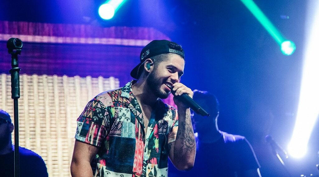Zé Felipe será o grande show nacional no primeiro dia de atividades da Festa das Rosas