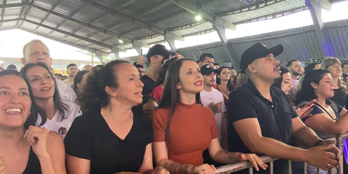 Domingo de atrações na Festa das Rosas de Sapiranga