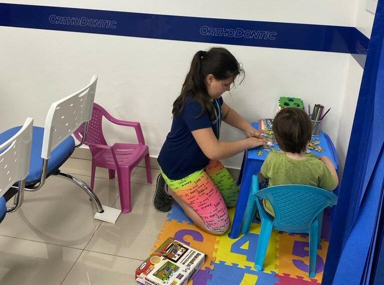 OrthoDontic: Seu sorriso ainda  mais belo