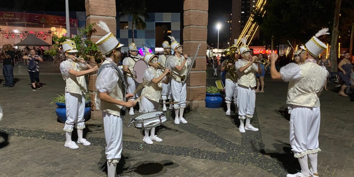 Cultura e tradições encantam Campo Bom através do Natal da Integração