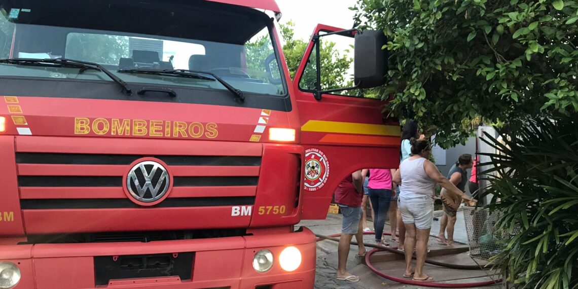 Incêndio atinge residência em Sapiranga
