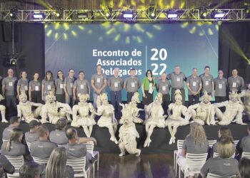 Sicoob MaxiCrédito reúne mais de 530 associados delegados em encontro em Chapecó