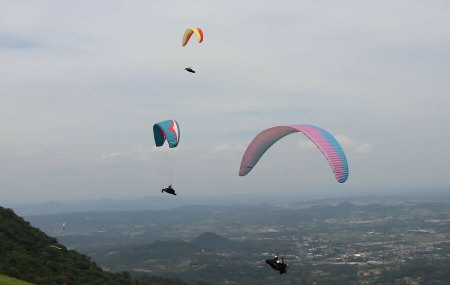 Sapiranga sedia etapas decisivas do Campeonato Gaúcho e Sul-Brasileiro de Parapente