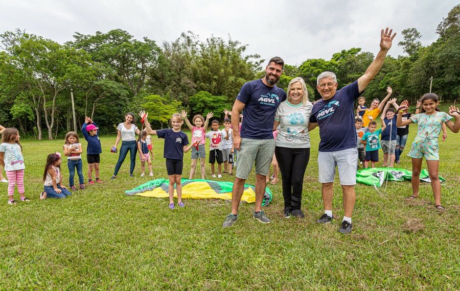 Cerca de 300 crianças da rede municipal de ensino de Sapiranga participam de evento de Natal