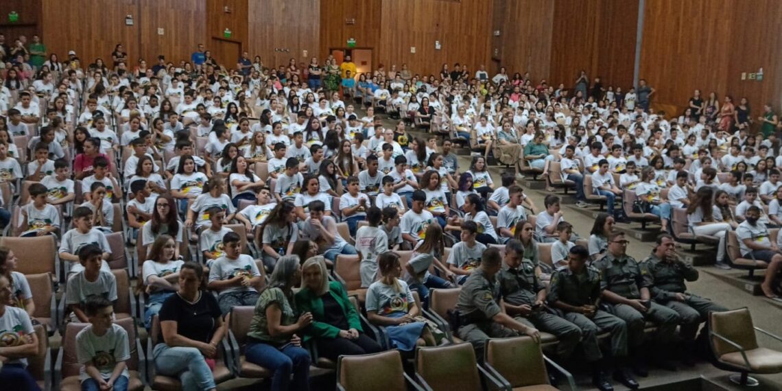 Mais de 700 alunos se formam no Proerd em Sapiranga e Campo Bom