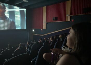 Campeões da Copa Repercussão na Escola de Futsal Clip/Sicoob MaxiCrédito no cinema