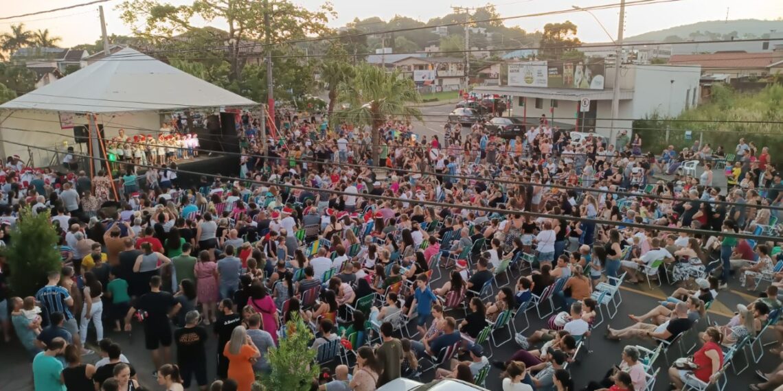VIII Encanto de Natal do bairro Centenário é um sucesso