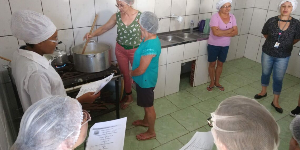 Emater e Departamento de Agricultura realizam curso em Nova Hartz