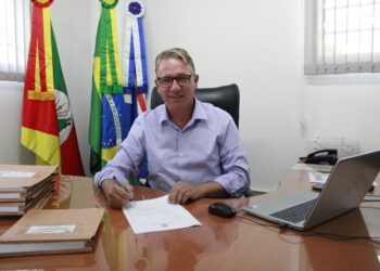 Vereador Jerri Moraes já desempenha suas atividades na presidência do Legislativo de Campo Bom