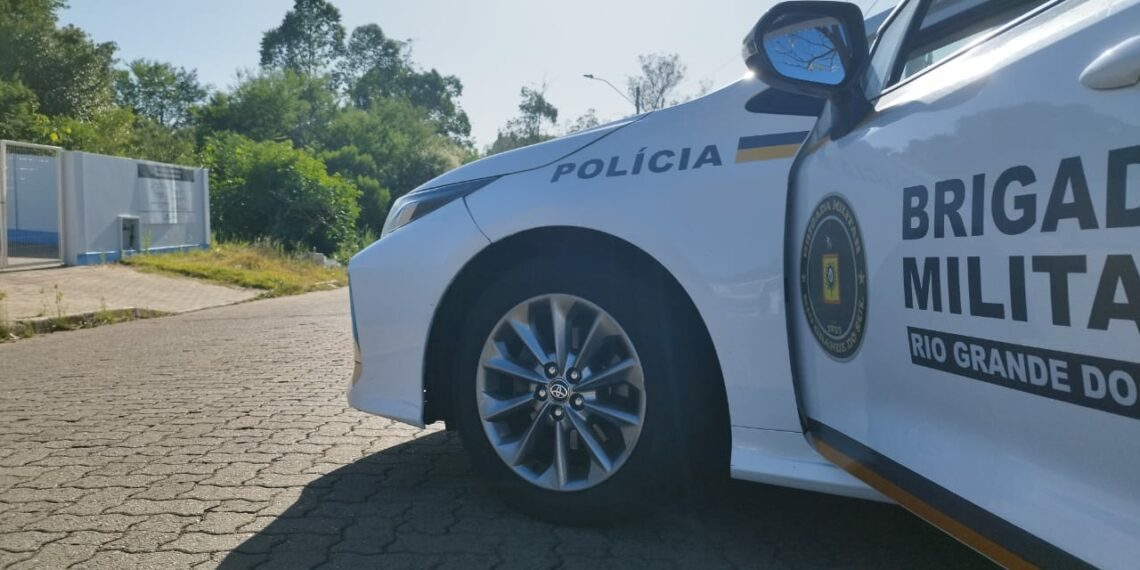 Após tiroteio e cerco, Brigada Militar prende quatro homens e apreende armas em Campo Bom