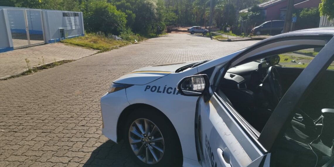 Após tiroteio e cerco, Brigada Militar prende quatro homens e apreende armas em Campo Bom