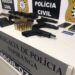 Delegacia de Sapiranga prende mulher com pistolas e adaptadores de submetralhadora