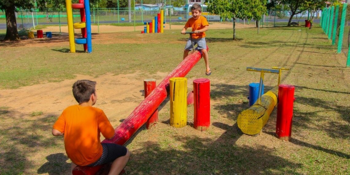 Campo Bom inicia reformas em pracinhas