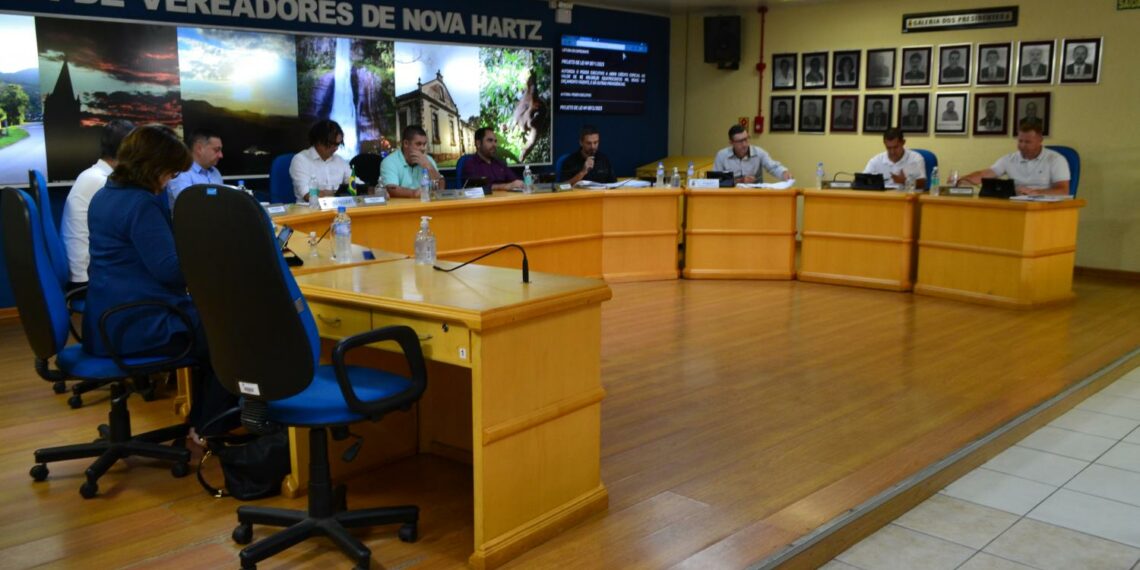 Nova Hartz retoma sessões com Projetos de Lei e moção de homenagem ao Repercussão