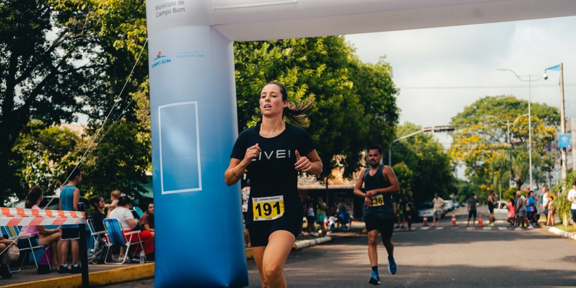 Gian Rheinheimer e Luana Steffen são os campeões de Campo Bom na Rústica de Aniversário
