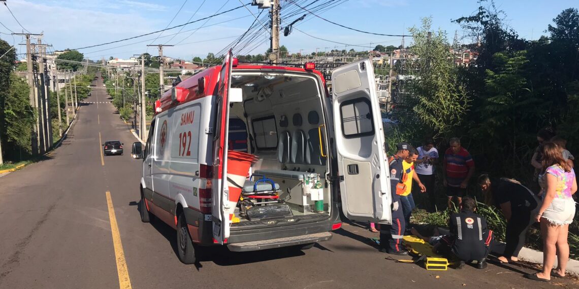 Homem fica ferido ao sofrer queda de moto em Sapiranga