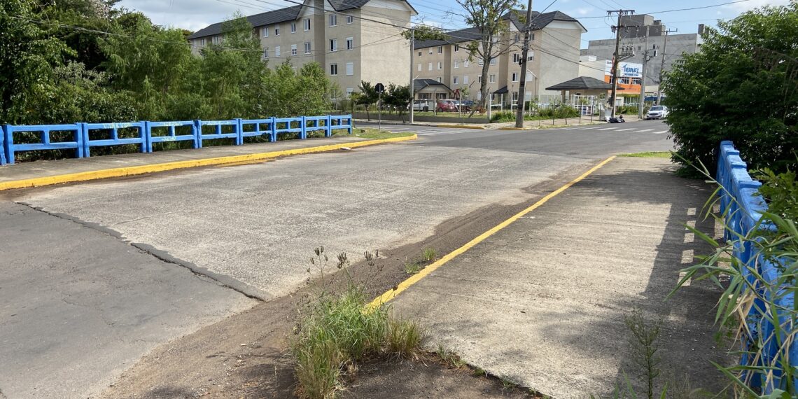 Concreto e madeira: pontes, pontilhões e galerias