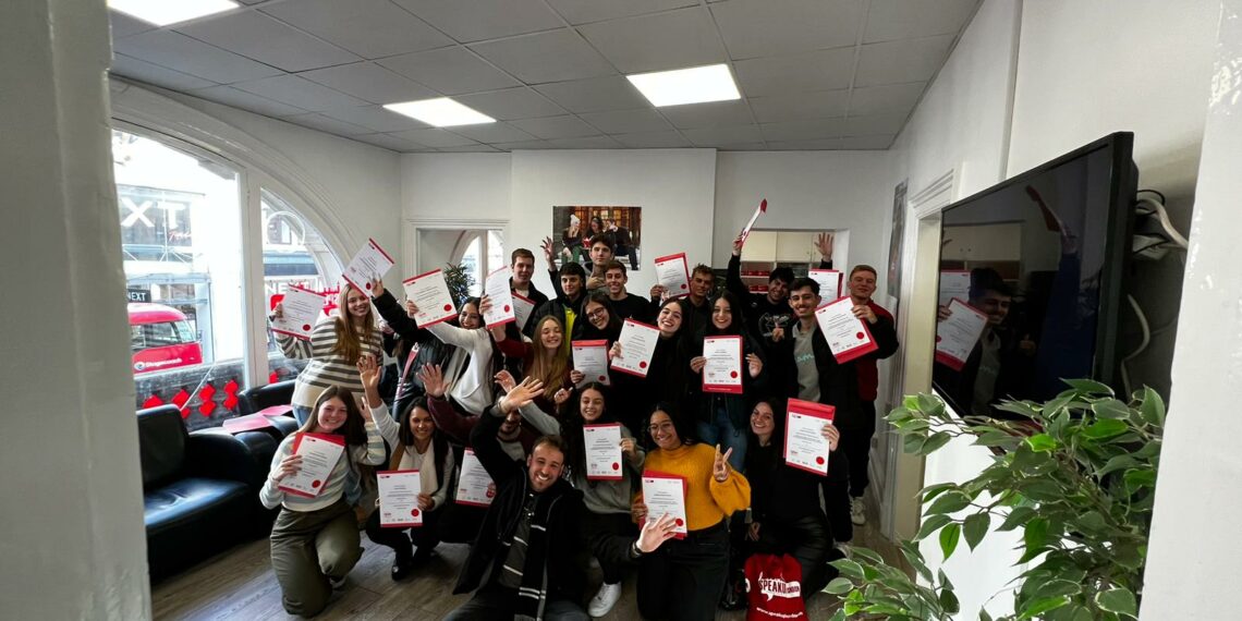 Intercâmbio marca o início de ano dos alunos da Eagle Idiomas e Escola Duque