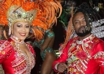 Duas escolas visitantes participam do Carnaval de Rua de Campo Bom neste domingo