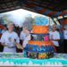 Torta de aniversário é servida à comunidade em Sapiranga