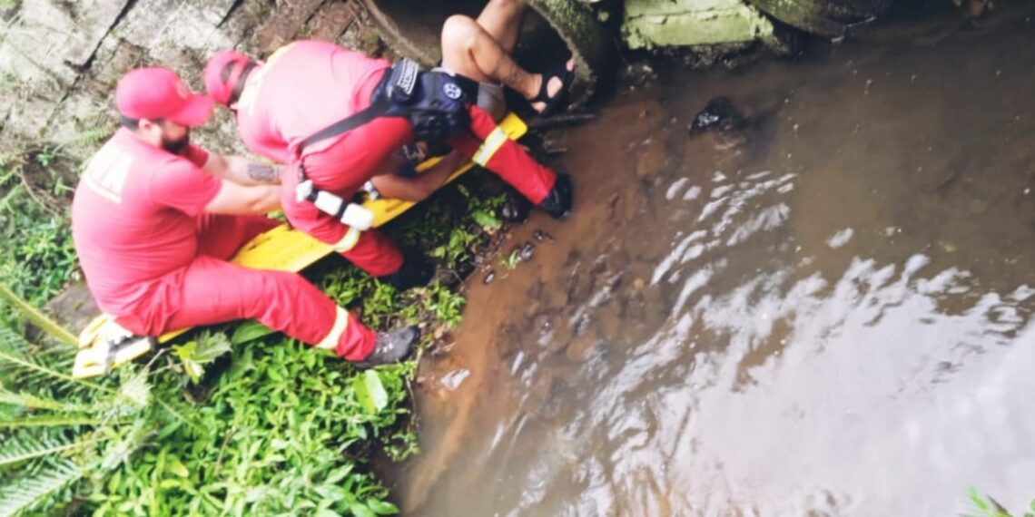 Bombeiros voluntários de Araricá firmam parceria de 5 anos com EGR