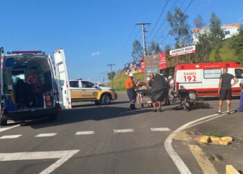 Pai e filha ficam gravemente feridos em acidente na RS-239, em Sapiranga