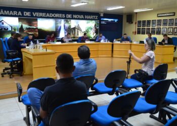 Sessão em Nova Hartz trata de saúde, educação e infraestrutura na cidade