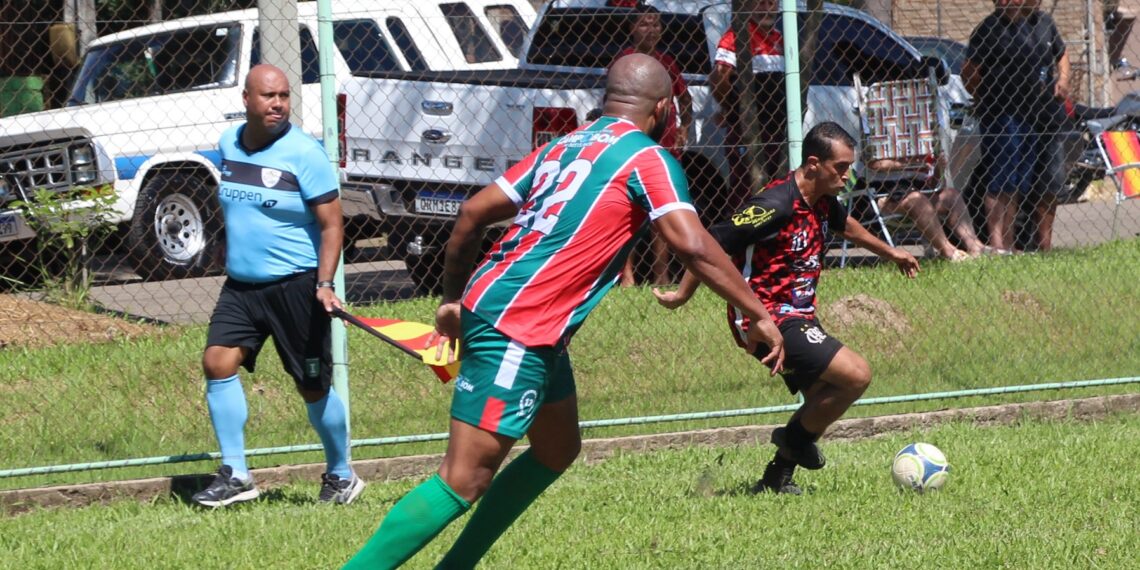 Palmeirinhas assume liderança isolada do Futebol Força Livre de Campo Bom
