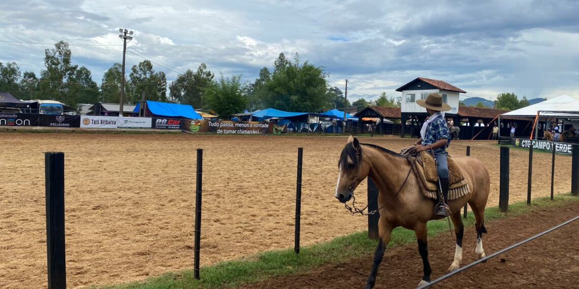 Sábado de provas e esportes campeiros no Rodeio Nacional de Campo Bom