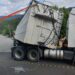 Caminhão tomba em pátio de residência na madrugada em Nova Hartz