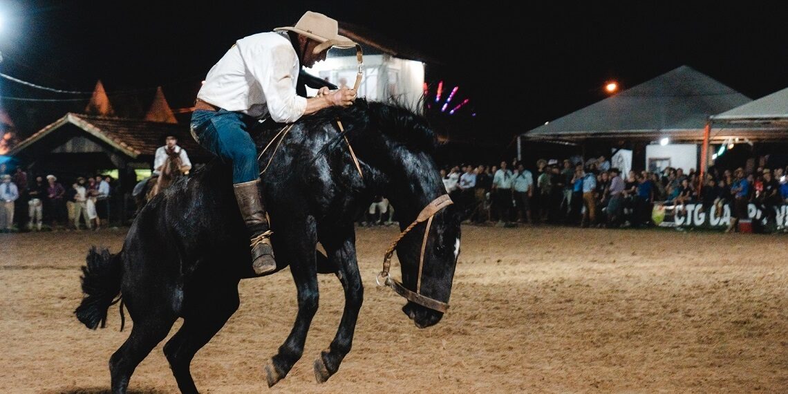 Ginete de Capão do Leão é campeão do 43º Rodeio Nacional de Campo Bom