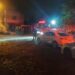 Bombeiros combatem fogo em veículo na madrugada em Sapiranga