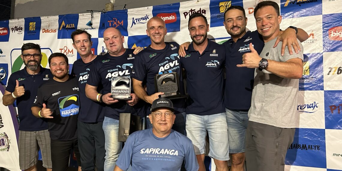 Pilotos de Sapiranga sobem ao pódio no Campeonato Brasileiro de Parapente