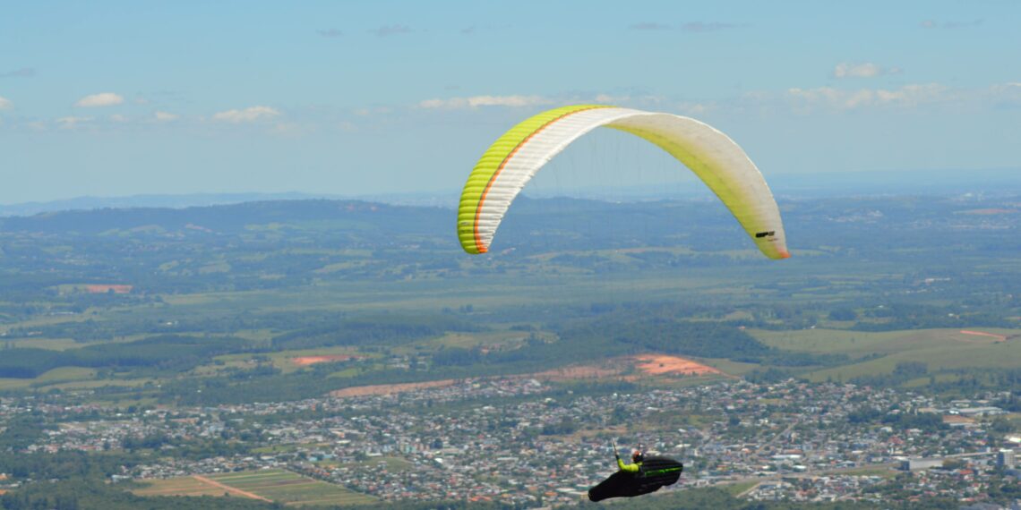 Equipe AGVL de Parapente de Sapiranga disputa a 2º etapa do Sul-Brasileiro