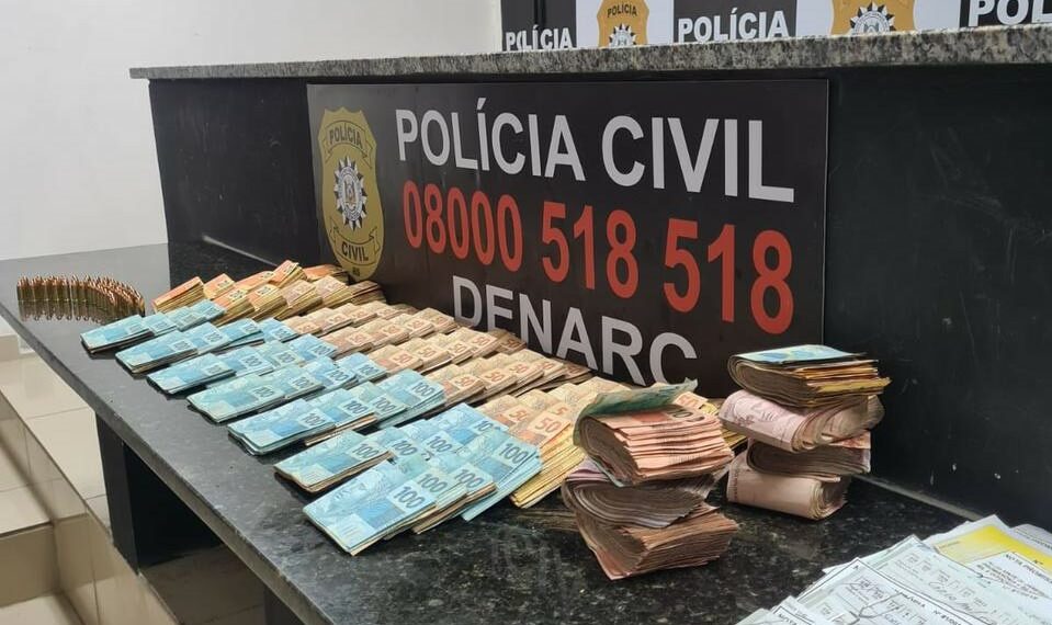 Mulher é presa em casa de agiota com R$ 71 mil em Campo Bom