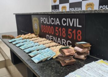 Mulher é presa em casa de agiota com R$ 71 mil em Campo Bom