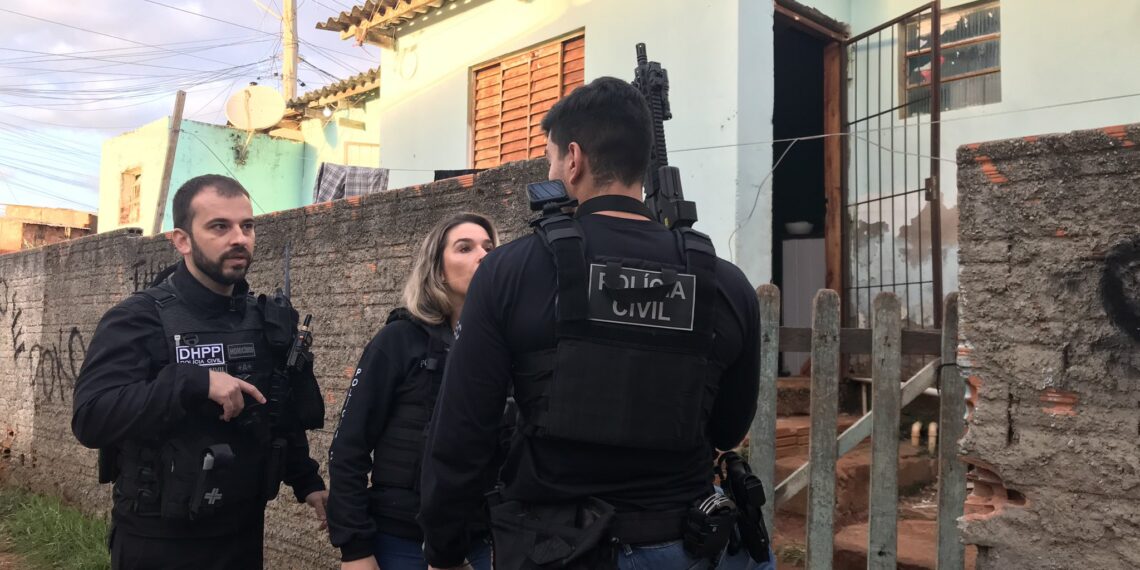 Operação contra facção envolvida em homicídios e lavagem de dinheiro cumpre mandado em Campo Bom