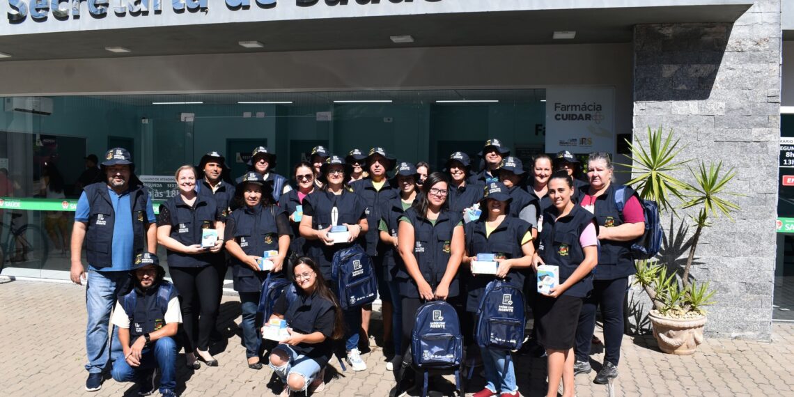 Agentes de saúde de Nova Hartz recebem novos uniformes