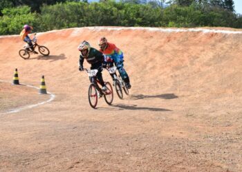 Campeonato Gaúcho de Bicicross na sede campestre do Clube 19 de Julho de Sapiranga