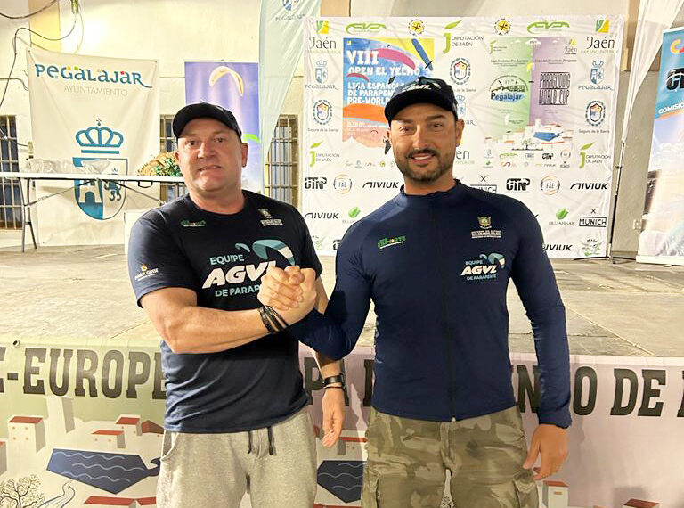Atletas da Equipe AGVL de Parapente conquistam top 5 na Espanha