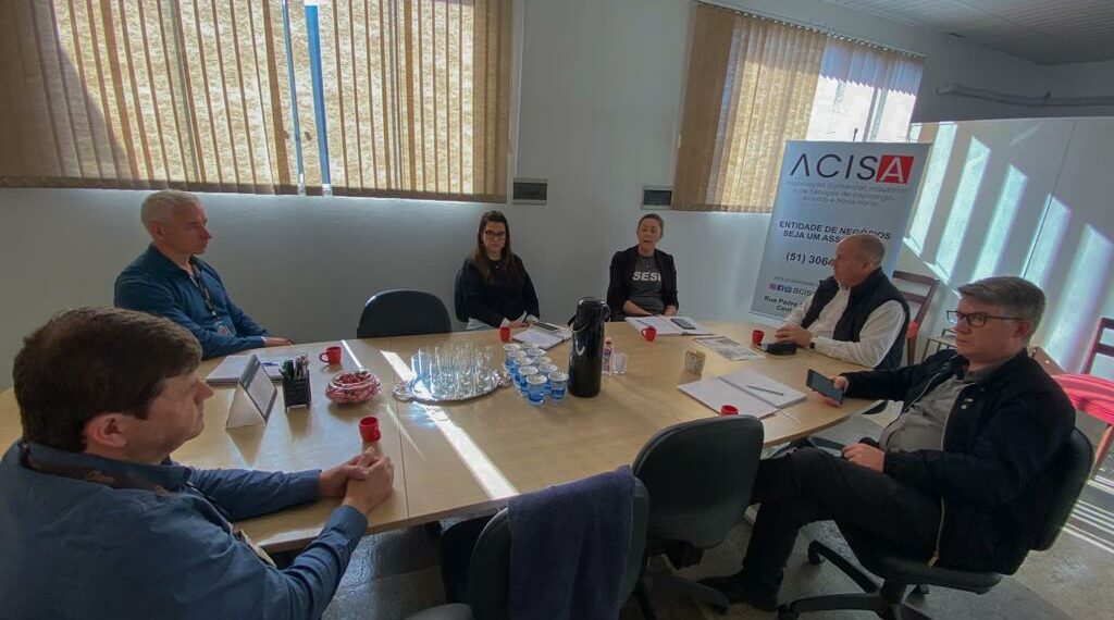 CDL Sapiranga participa de encontro de mobilização para o Dia da Indústria