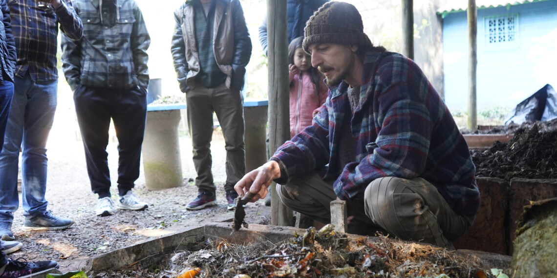 Curso de compostagem gratuito é oferecido no Espaço Floração de Campo Bom