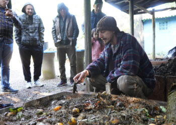 Curso de compostagem gratuito é oferecido no Espaço Floração de Campo Bom