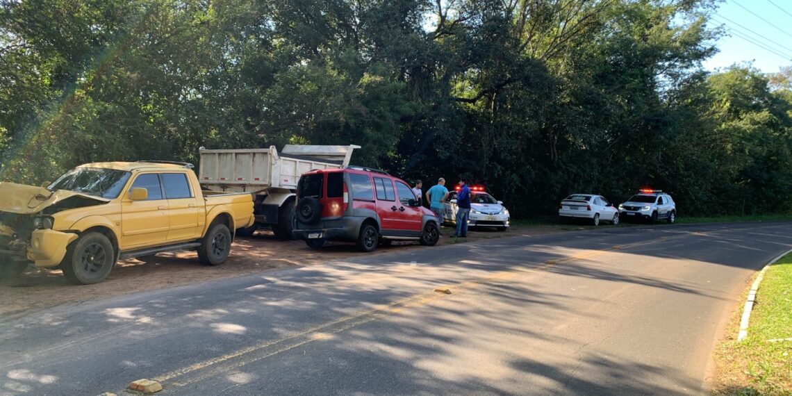 Colisão frontal deixa ferido em Campo Bom