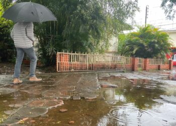 Defesa Civil e Bombeiros em alerta: região deve ter volumes excessivos de chuva nas próximas 24 horas