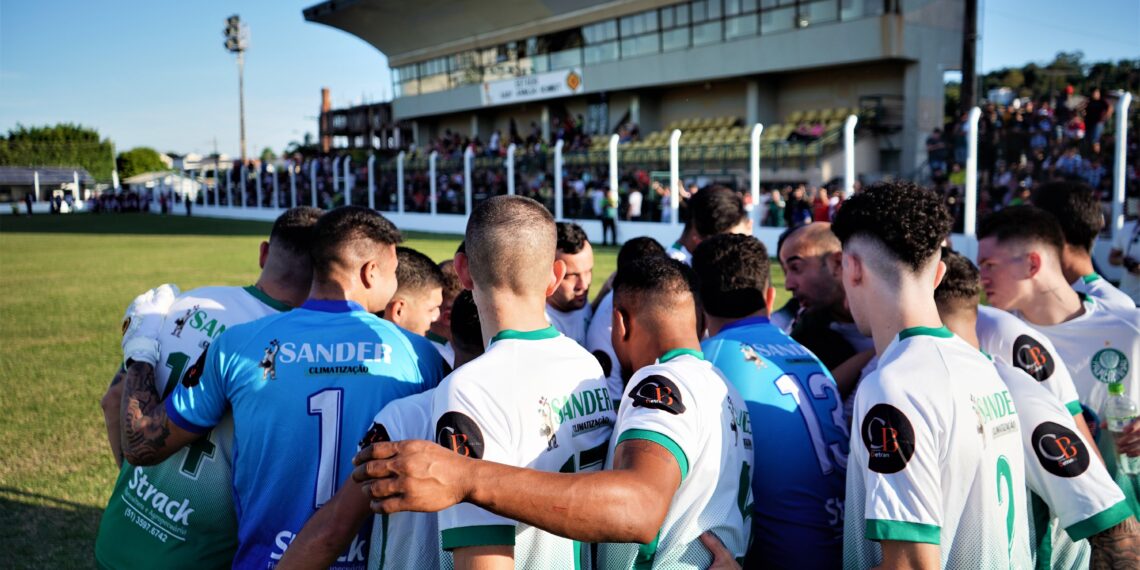 Treze e Palmeirinhas estão na final do Campeonato Municipal de Futebol de Campo Bom