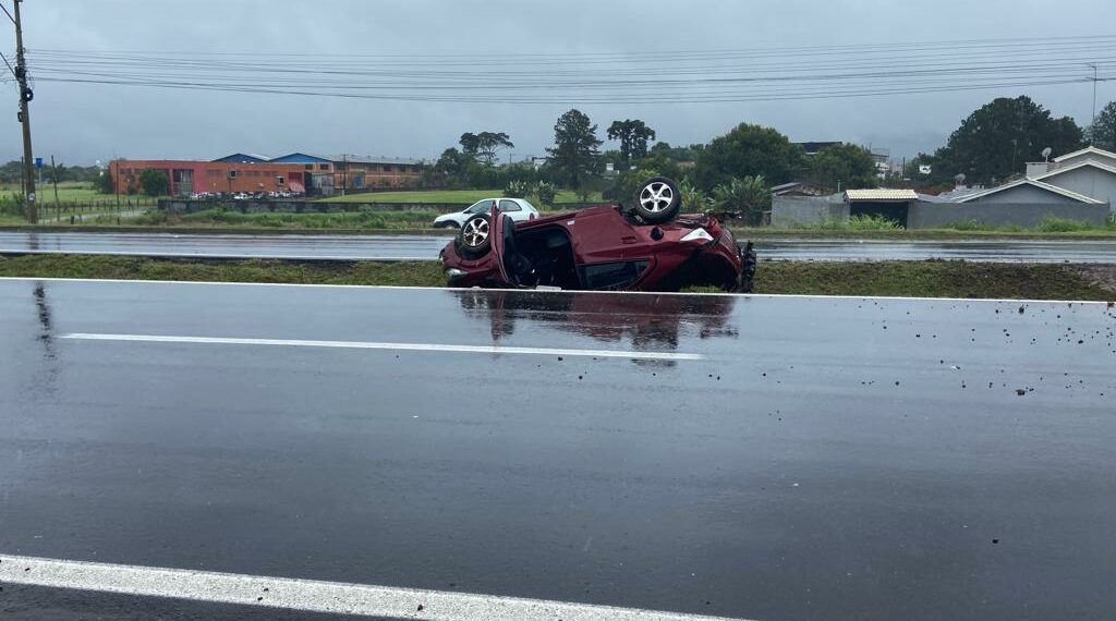 RS-239 registra novo acidente envolvendo capotamento em trecho de Sapiranga