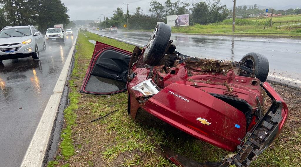 RS-239 registra novo acidente envolvendo capotamento em trecho de Sapiranga