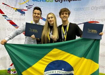 Alunos da Escola São Mateus de Sapiranga brilham em competição nos Estados Unidos